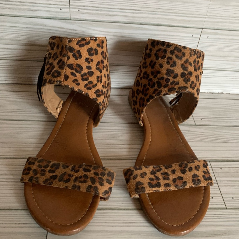 Tiara Brown Leopard Sandals
